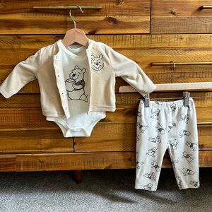 Disney Baby Cream Winnie the Pooh Baby Outfit Set